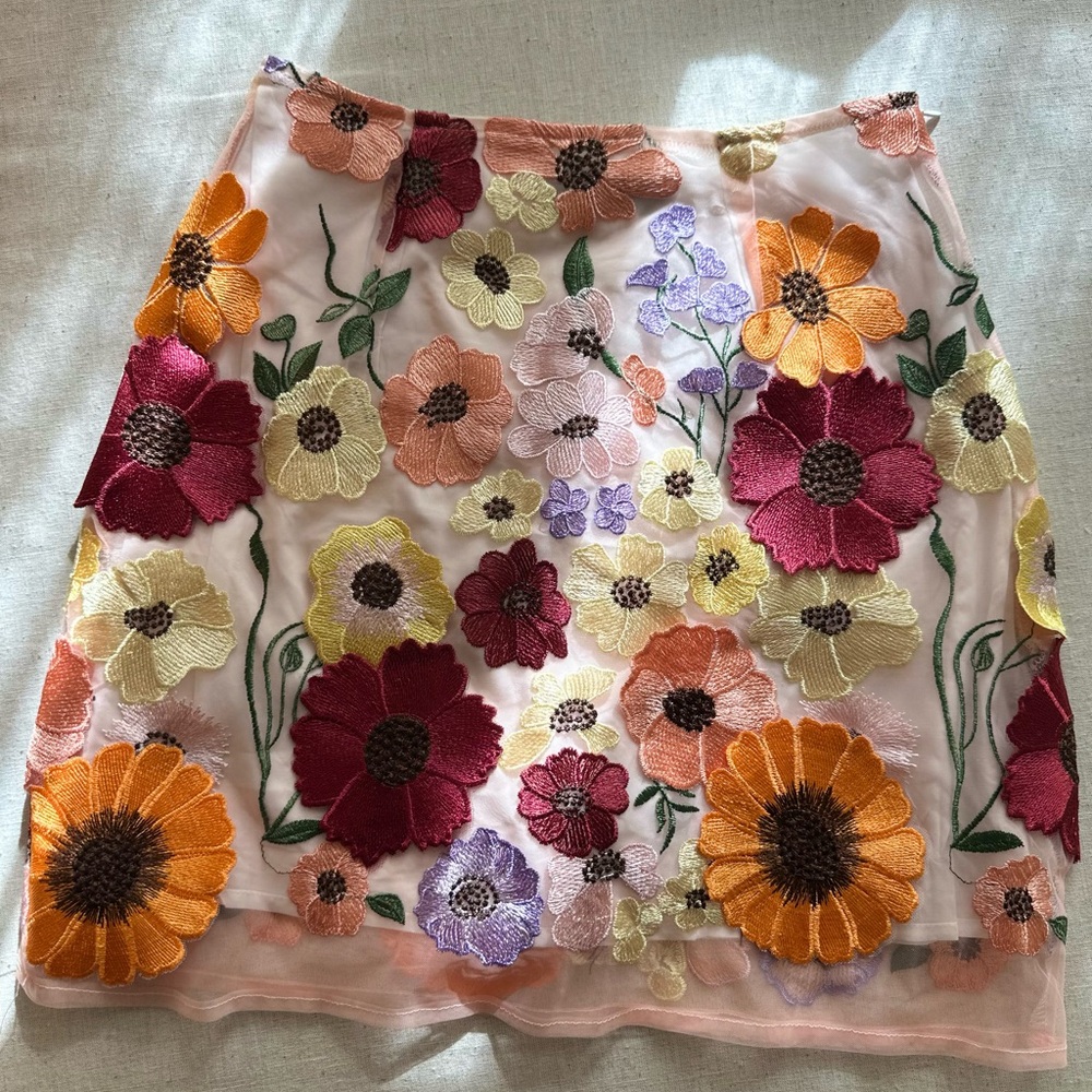 Finesse Floral Print Sheer 3D Flower Overlay Mini Skirt Size XS #easter #summer - Picture 2 of 6